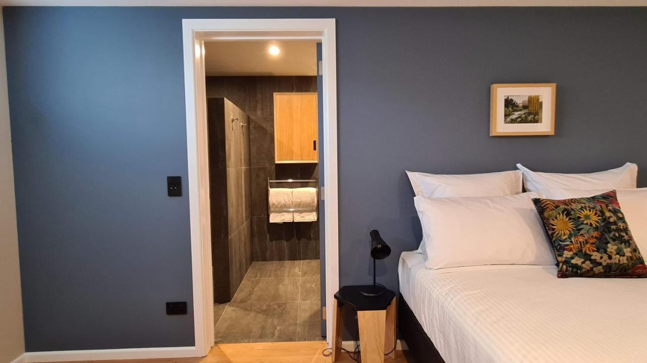 Kowhai Apartment - Private Opposite Golf Course Central ワナカ エクステリア 写真